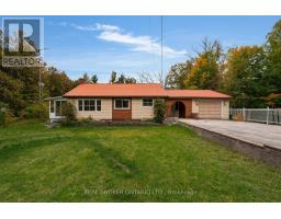 2086 Penetanguishene Road, Springwater, ON L4M4Y8 Photo 29