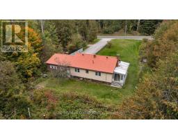 Family room - 2086 Penetanguishene Road, Springwater, ON L4M4Y8 Photo 6