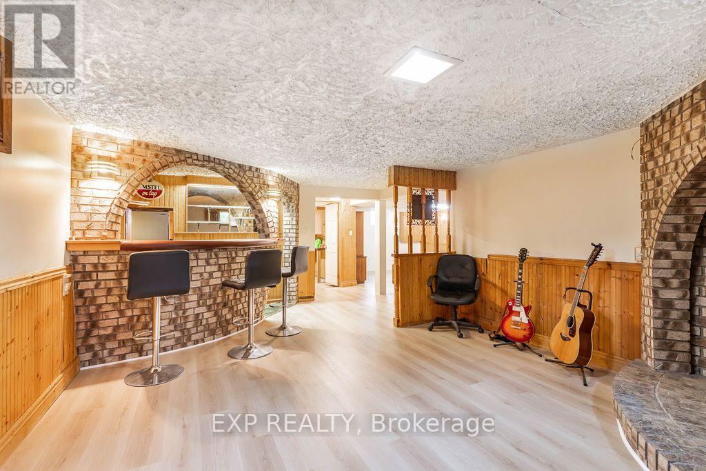 297 Linden Street, Oshawa, ON photo 2