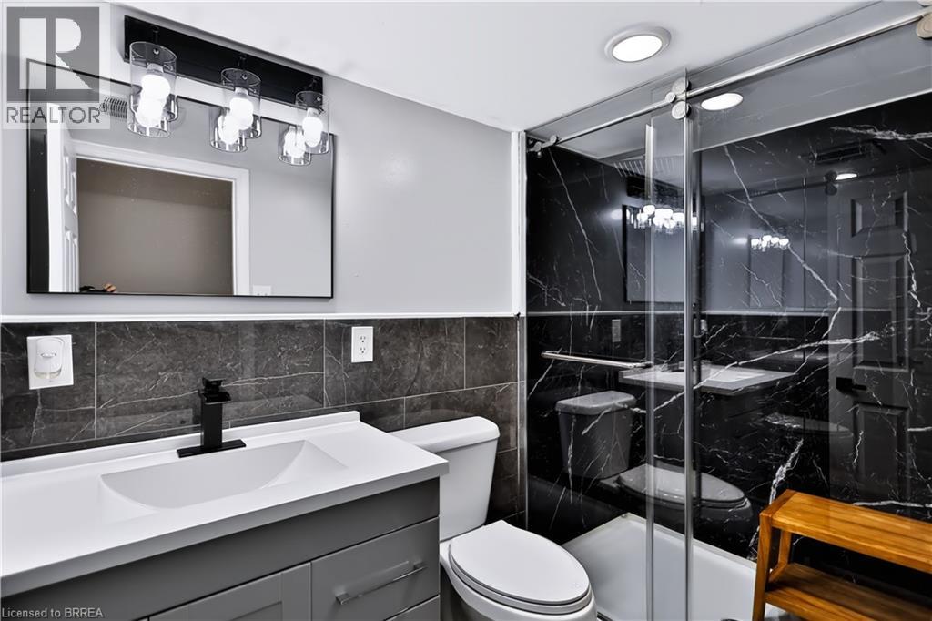 11 SUSSEX Avenue - 31