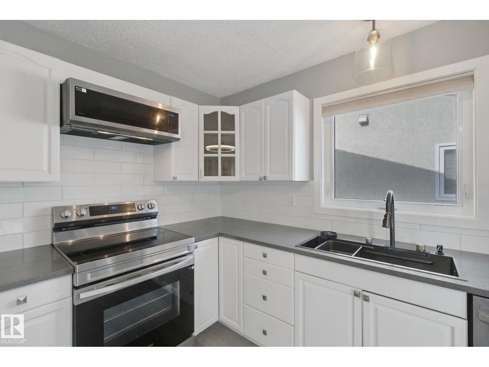 12319 47 ST NW - 13
