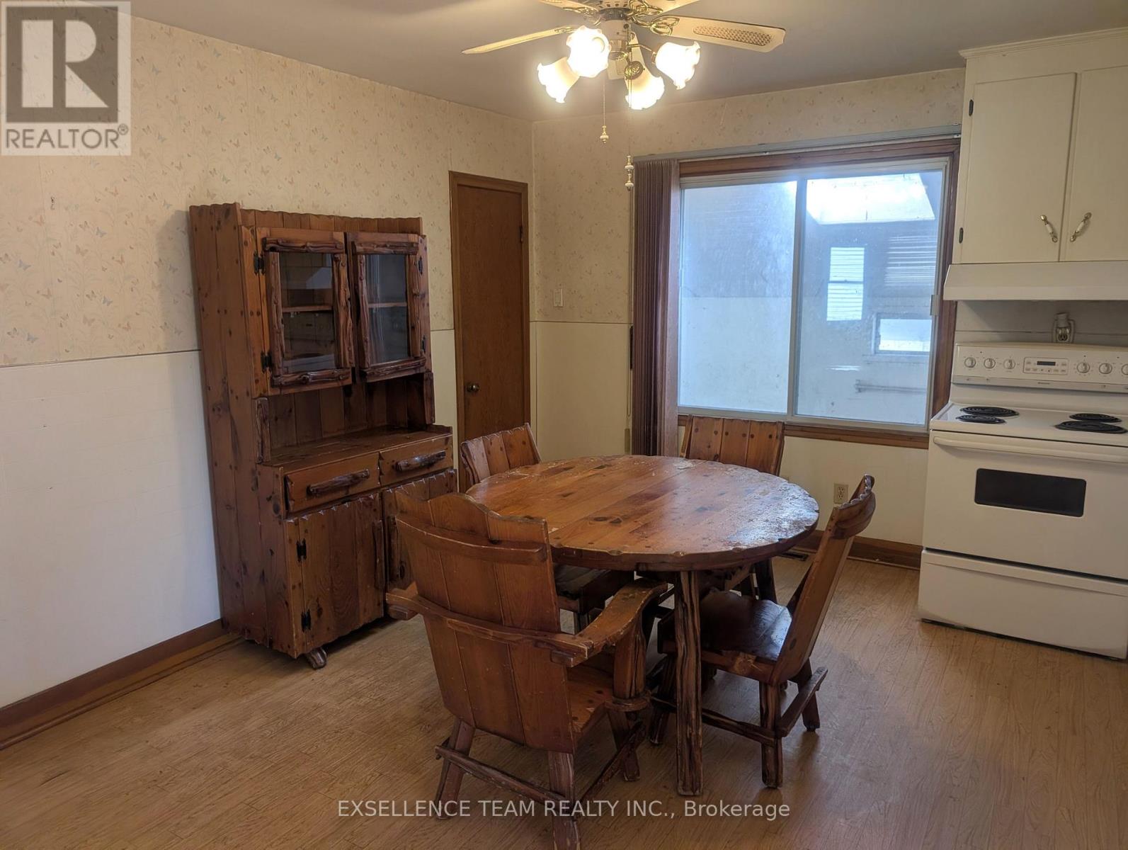 321 MCLEAN AVENUE - 10