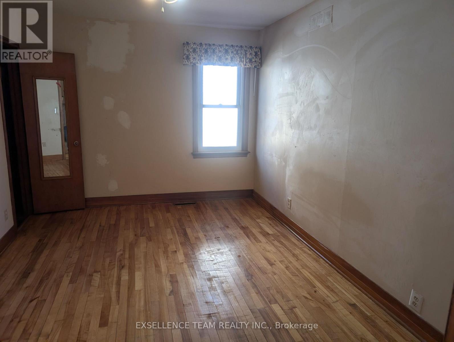 321 MCLEAN AVENUE - 11