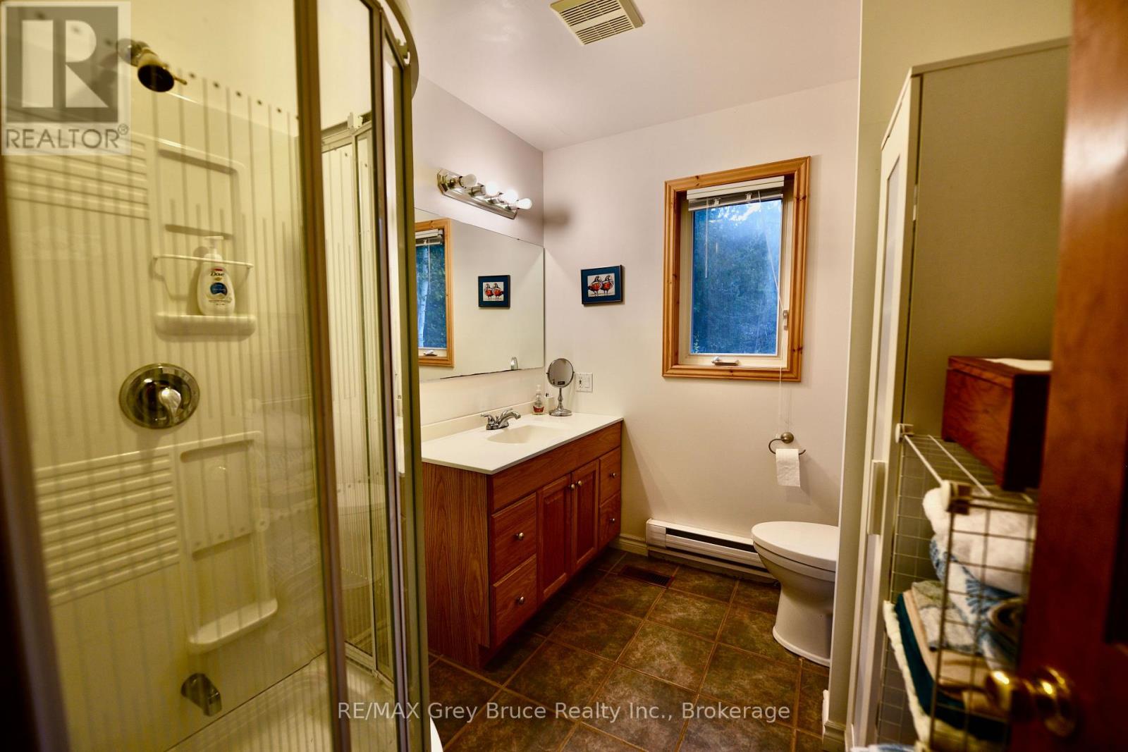 158 HOBSON'S HARBOUR DRIVE - Image 18