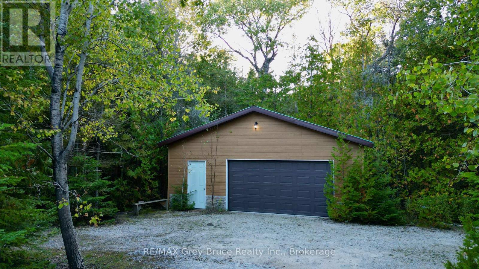 158 HOBSON'S HARBOUR DRIVE - Image 42