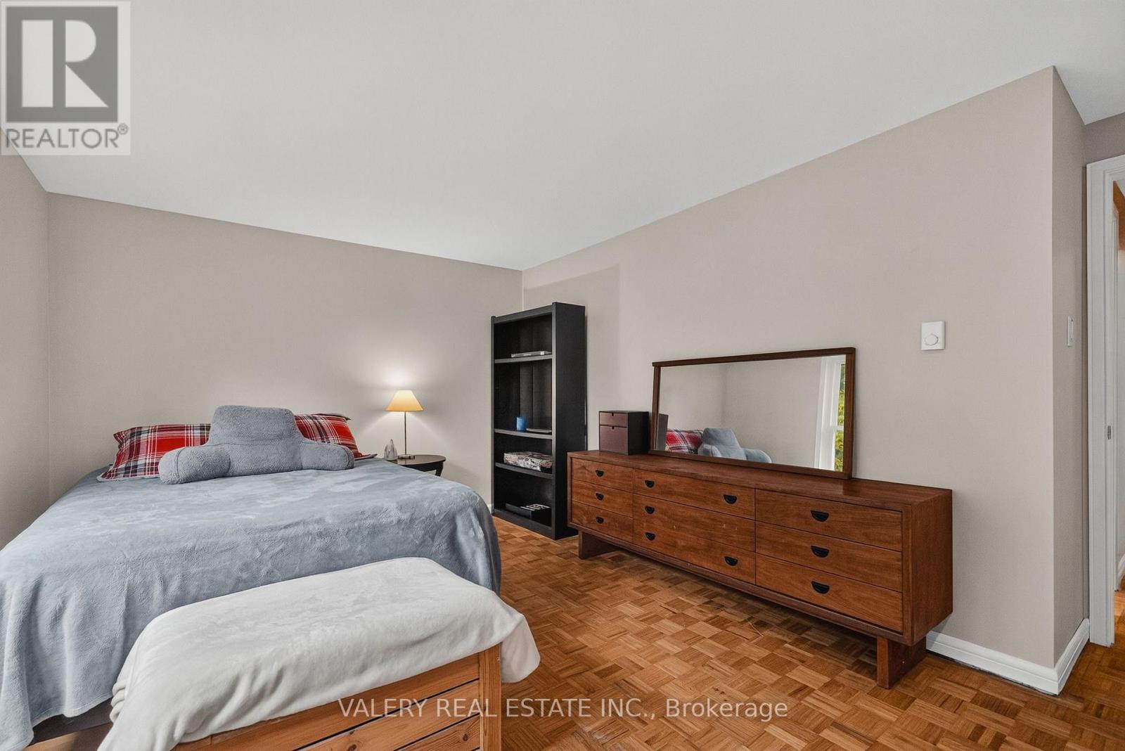 325 COLERIDGE DRIVE - 23