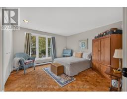 325 Coleridge Drive, Waterloo, ON N2L2V5 Photo 16