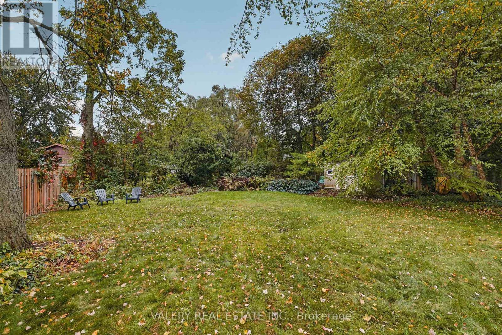 325 COLERIDGE DRIVE - 32