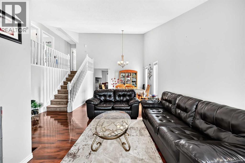 4610 43 Street NE - 3