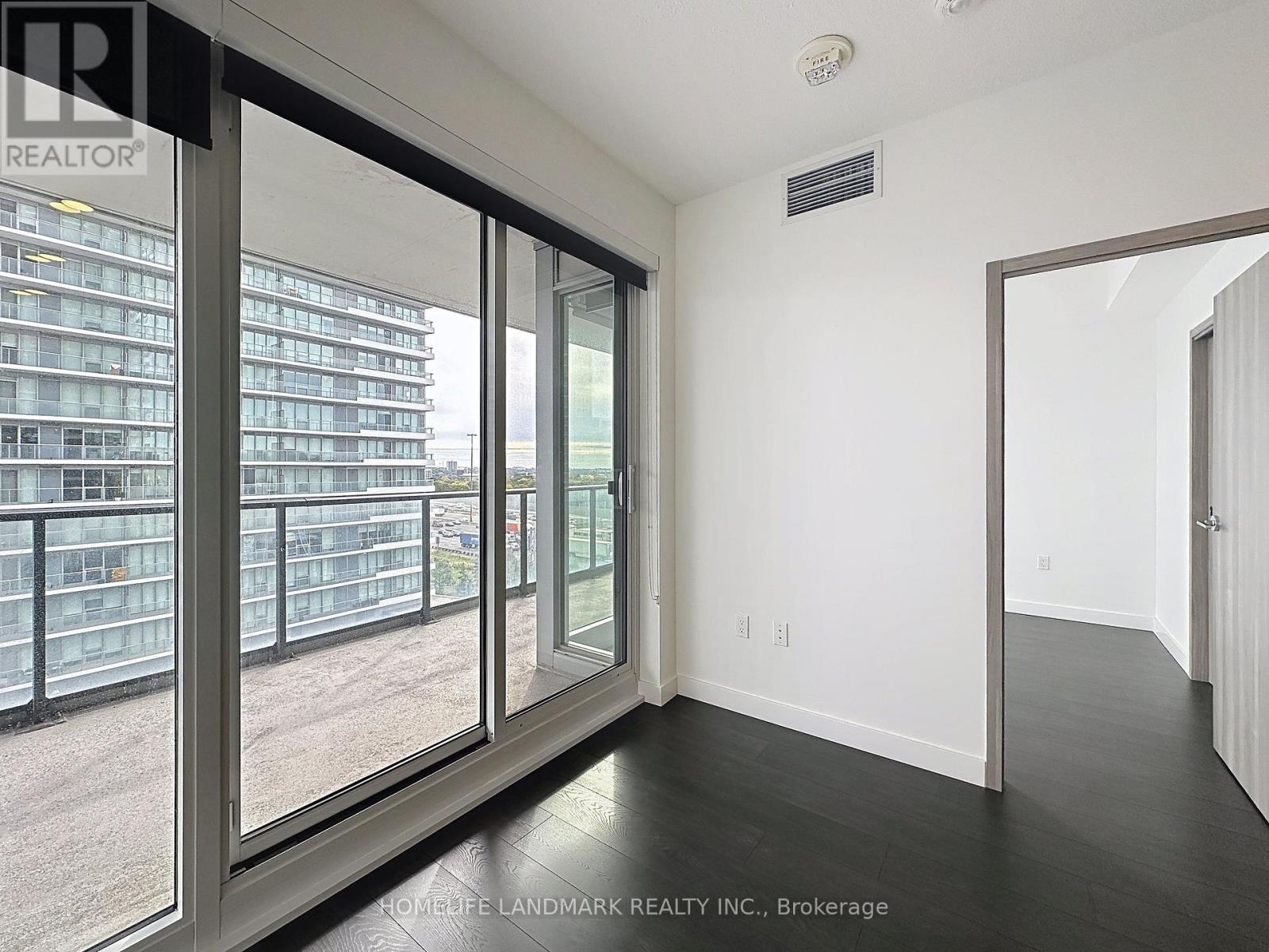 801- 95 Mcmahon Drive, Toronto, ON photo 30