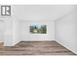 2016 46 Street SE - photo 3