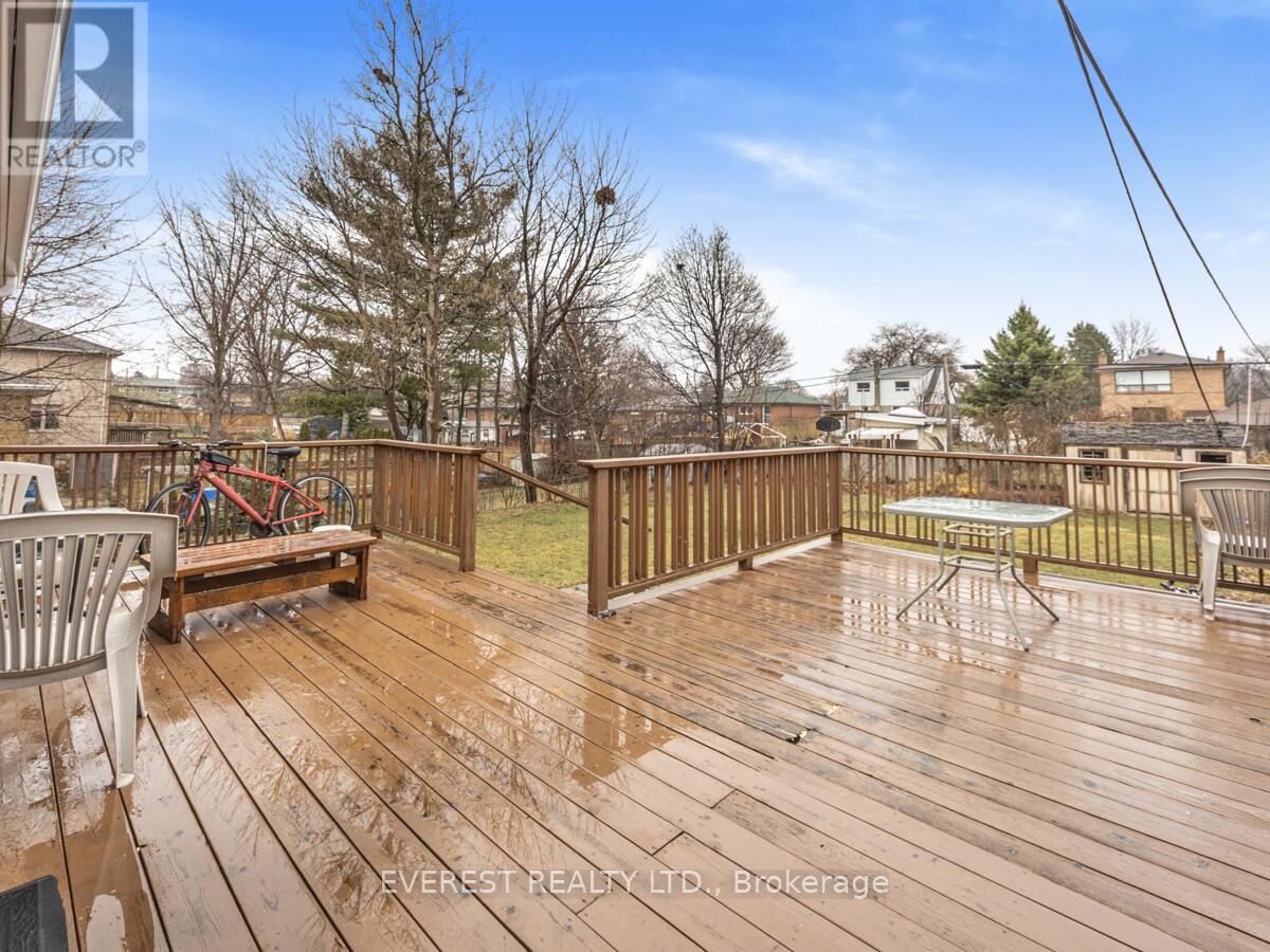 91 Hart Avenue, Toronto, ON photo 29