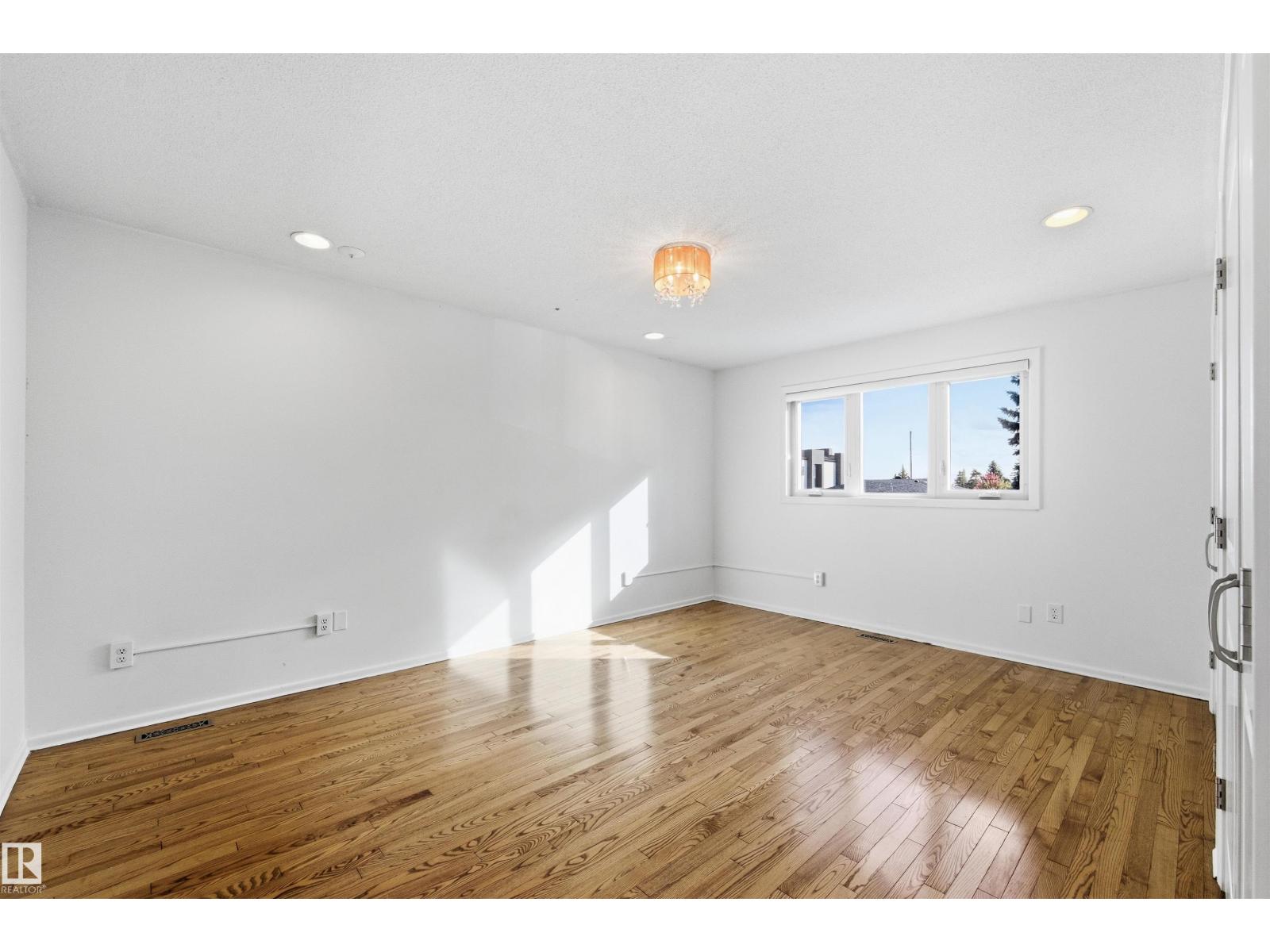 7802 132A Avenue NW, Delwood — photo 26 of 30: Property photo