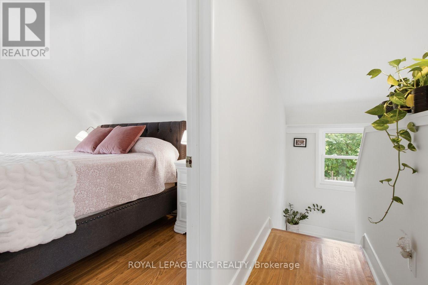 17 WINSTON ROAD - 21