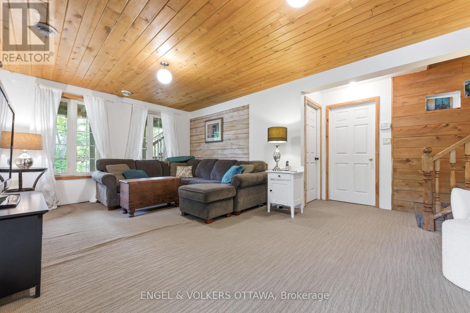 176 LITTLE BAY LANE - Image 39
