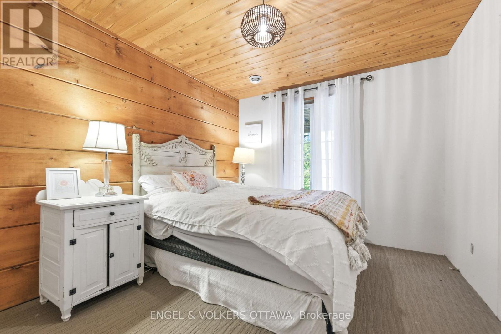 176 LITTLE BAY LANE - Image 44