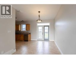 3, 762 Heritage Boulevard W - photo 8