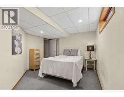 14125 Evergreen Street Sw, Calgary, AB T2Y3A4 Photo 35
