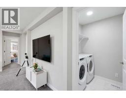5pc Bathroom - 341 Calhoun Common Ne, Calgary, AB T3P1T2 Photo 14