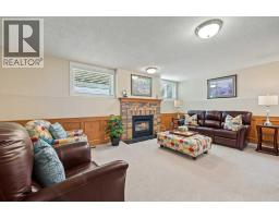 51 Douglasbank Gardens Se, Calgary, AB T2Z2C9 Photo 24