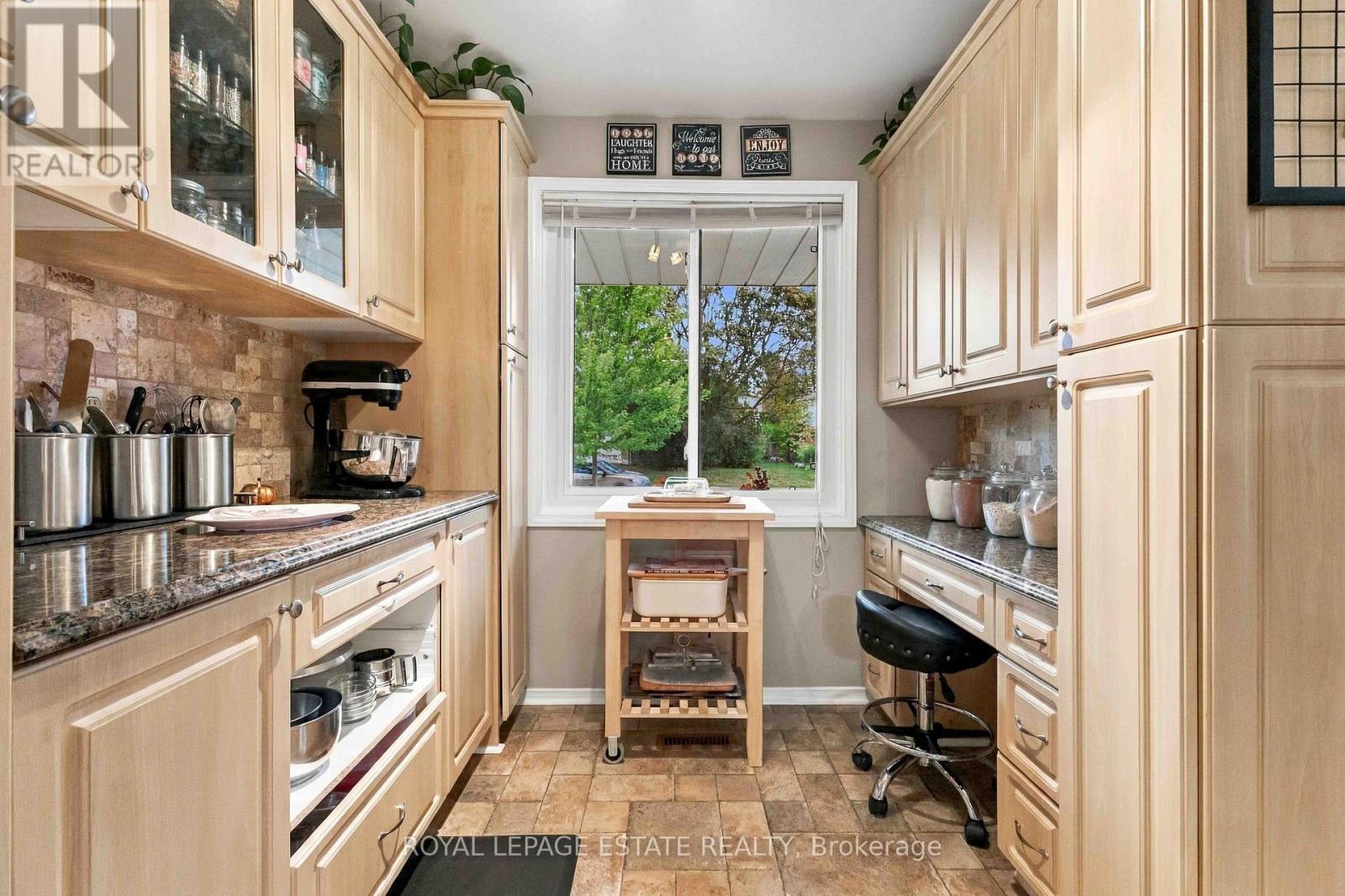 228 Rands Road, Ajax, ON photo 6