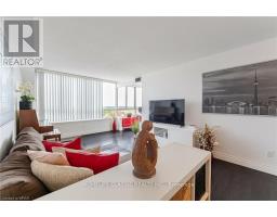617 - 1001 Cedarglen Gate, Mississauga, ON L5C4R2 Photo 9