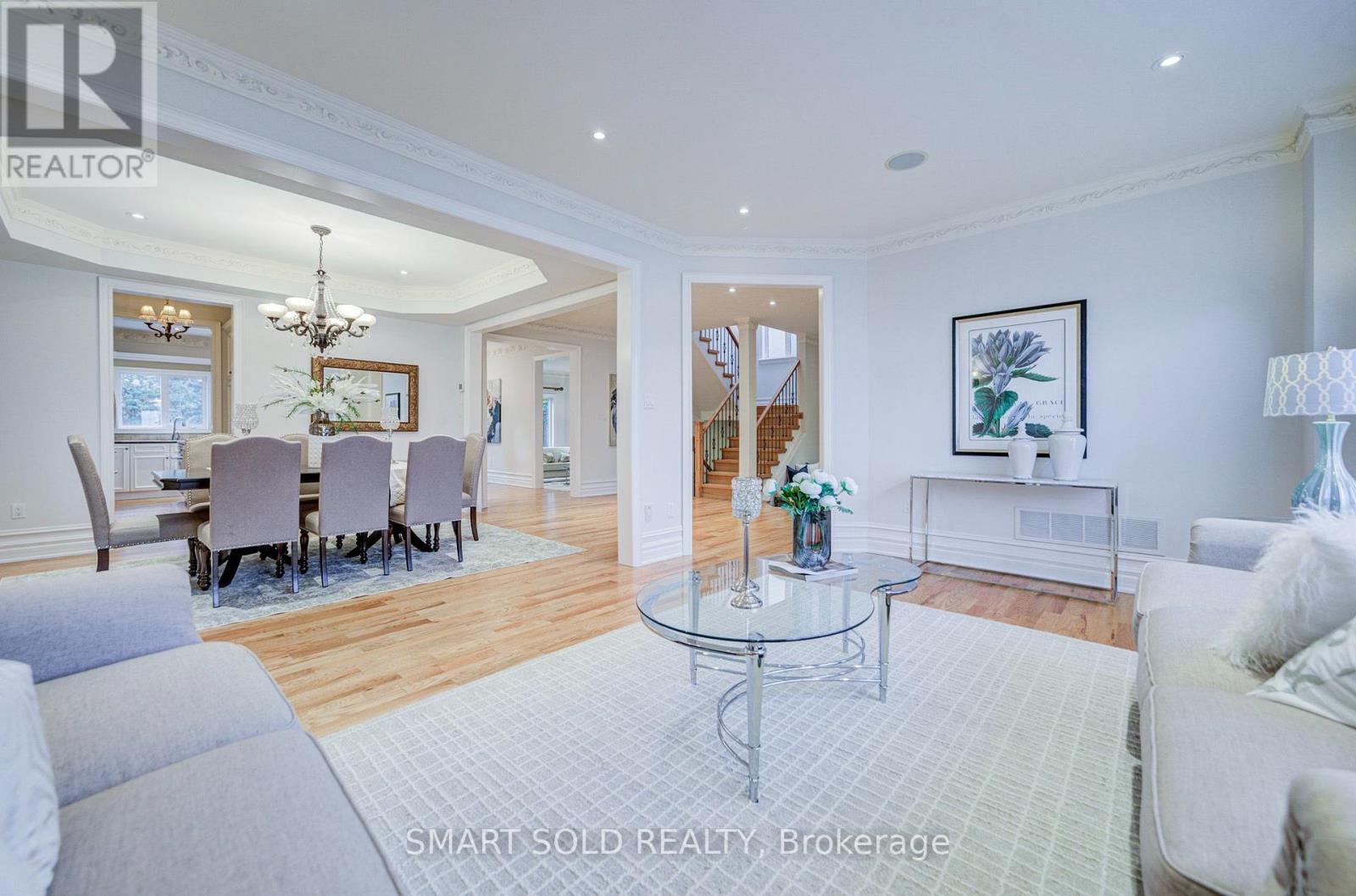 25 OAK AVENUE - 12