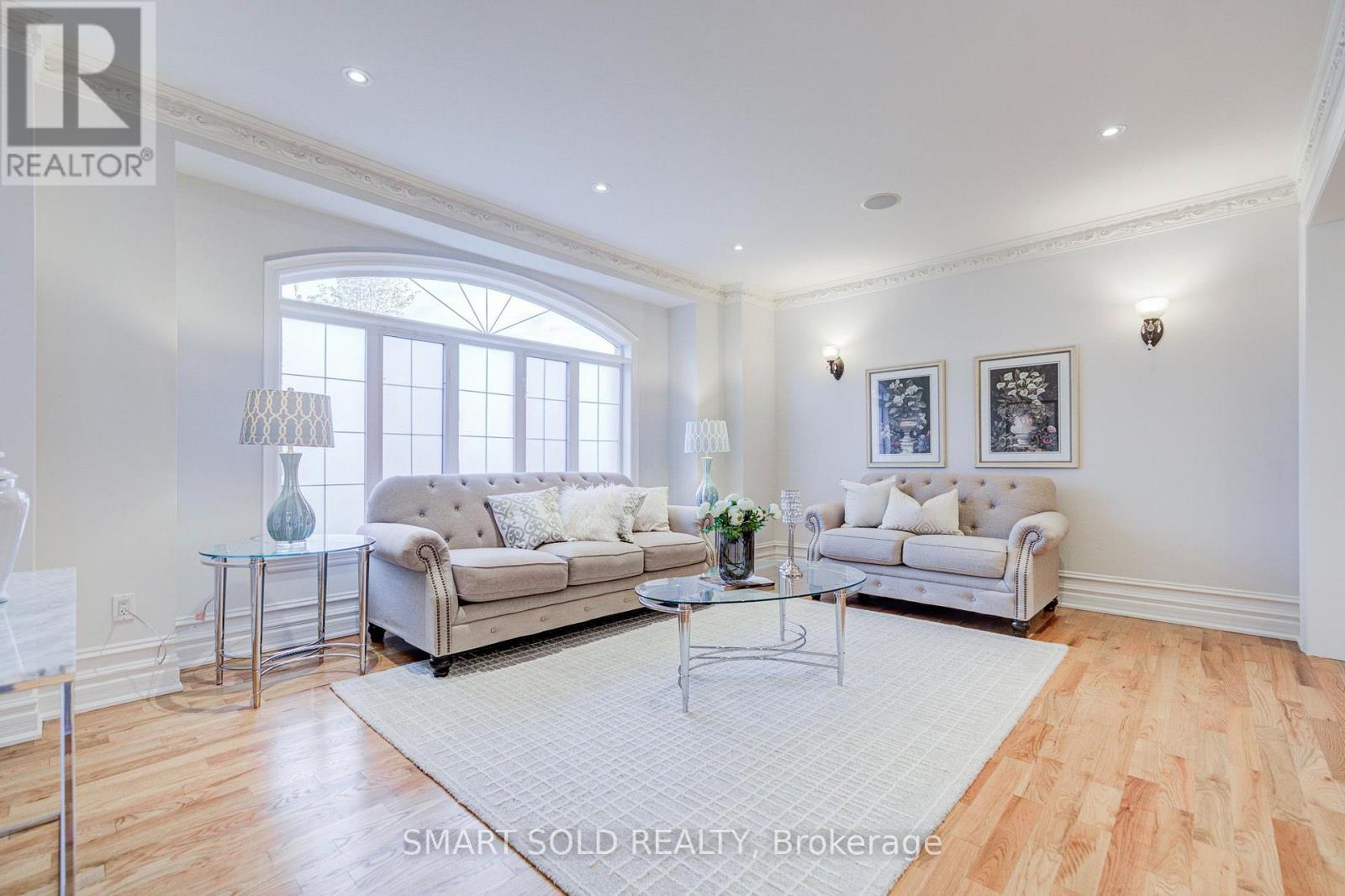 25 OAK AVENUE - Image 11