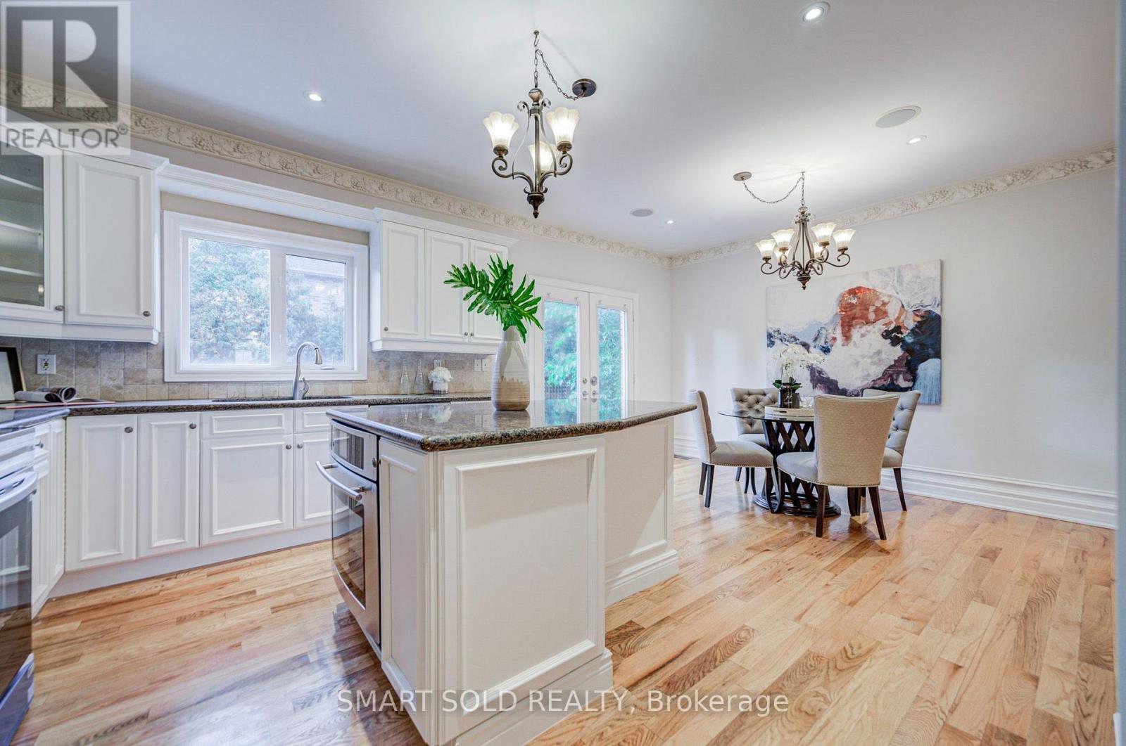 25 OAK AVENUE - 16