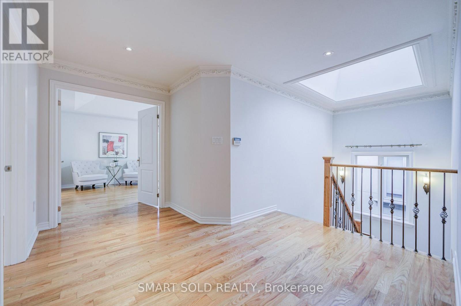 25 OAK AVENUE - 23