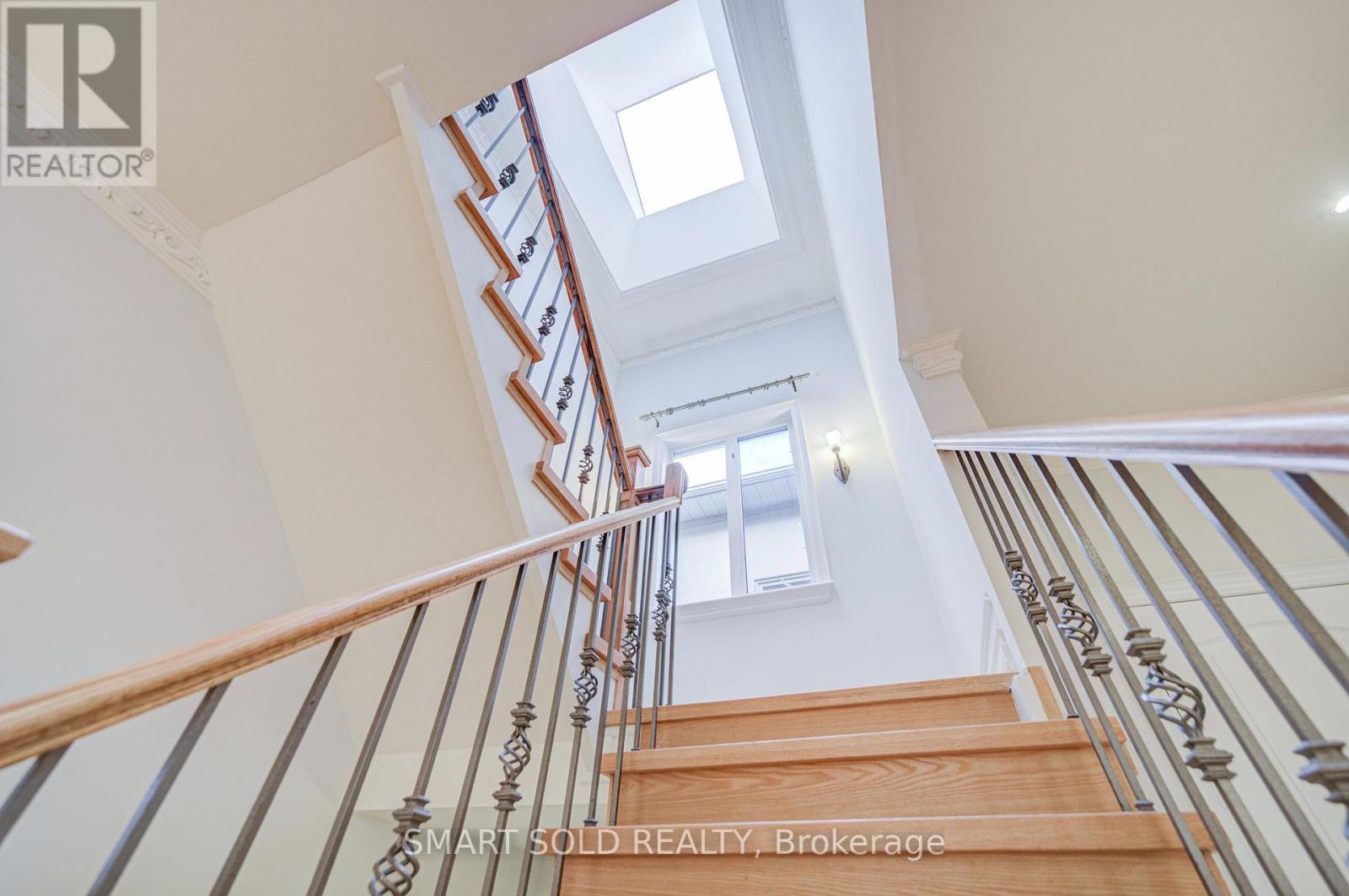 25 OAK AVENUE - 22