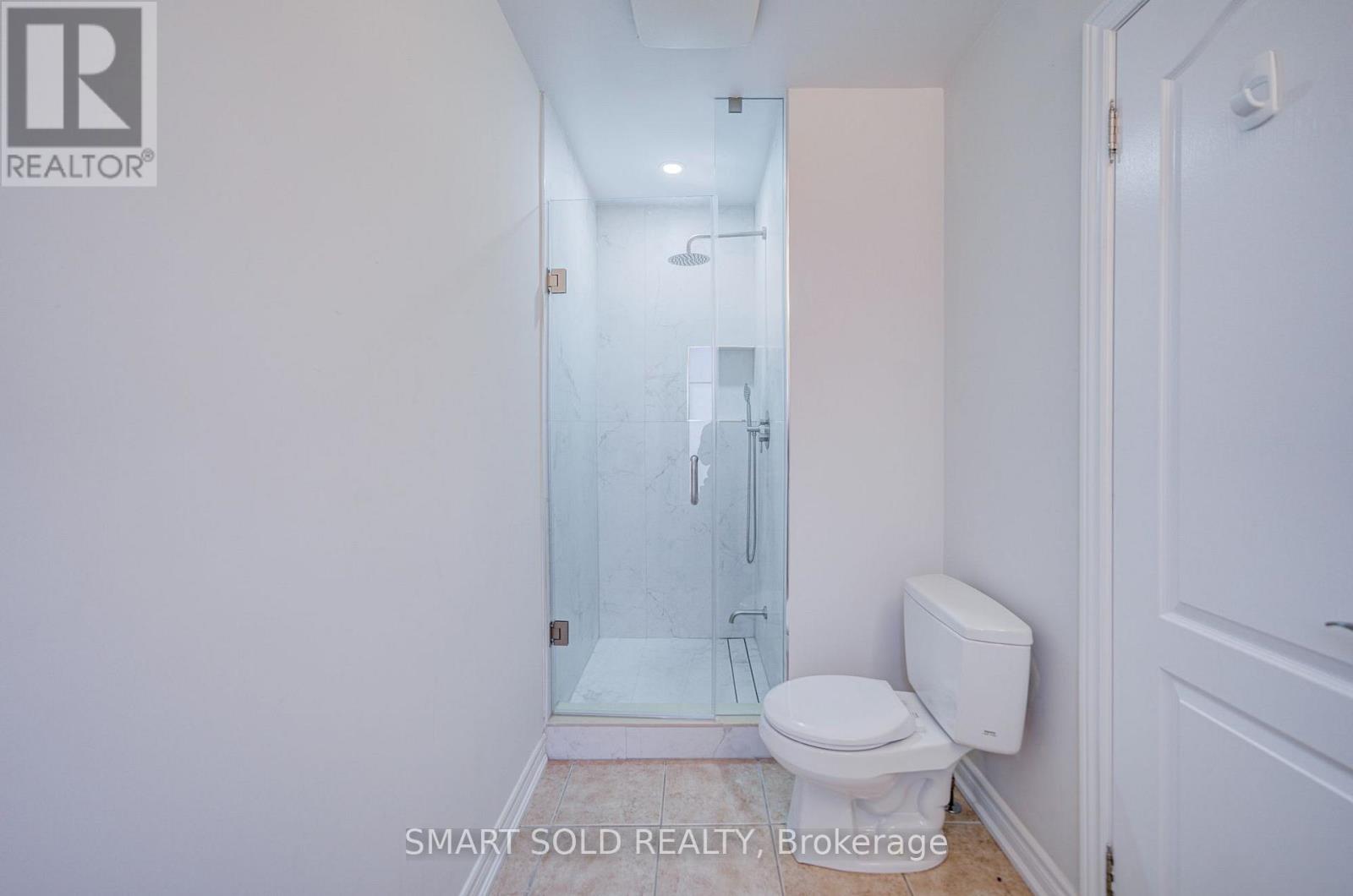 25 OAK AVENUE - 37
