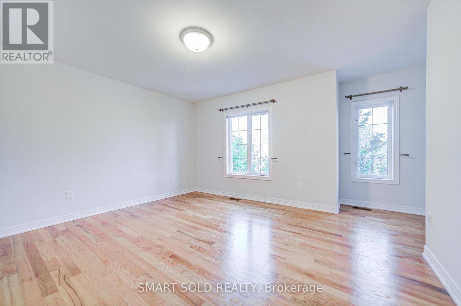 25 OAK AVENUE - Image 36