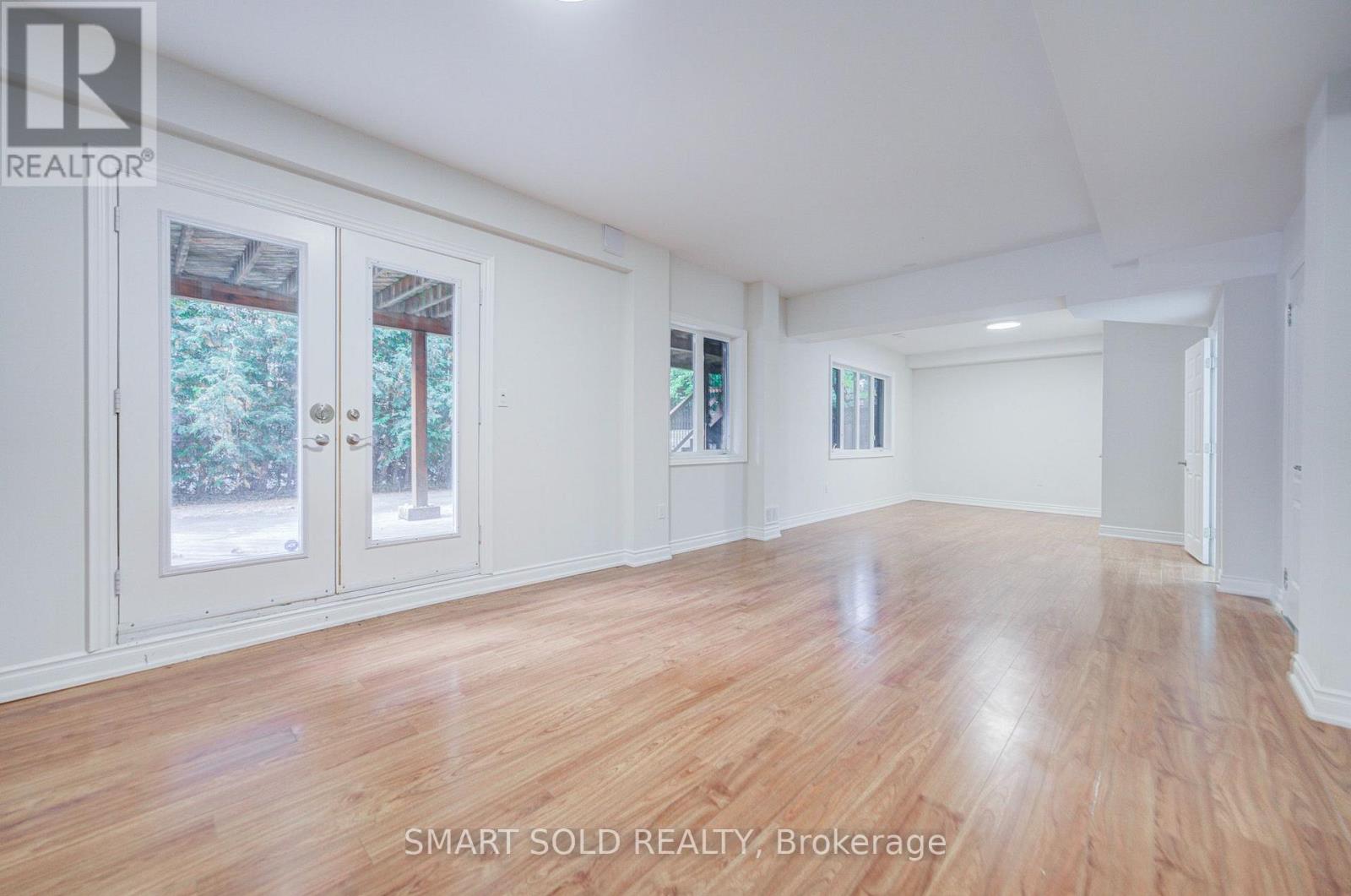 25 OAK AVENUE - 43