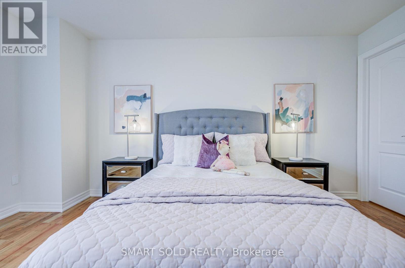 25 OAK AVENUE - 34