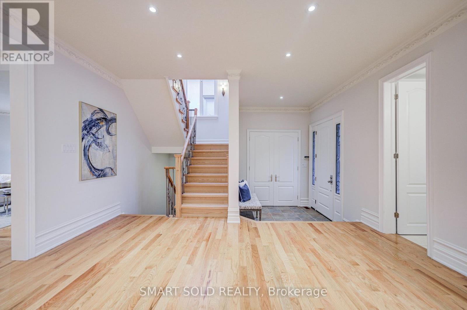 25 OAK AVENUE - 9
