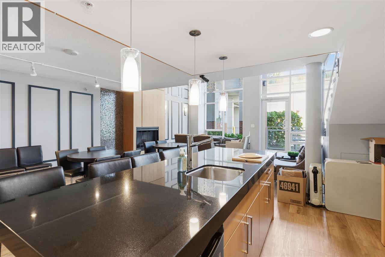Photo of 606 9888 CAMERON STREET 35