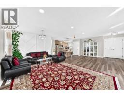 Kitchen - 135 Whiteview Close Ne, Calgary, AB T1Y1R1 Photo 12