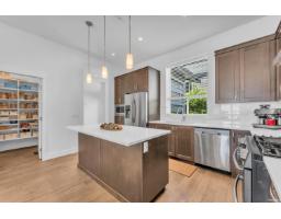 16477 21 Avenue, Surrey, BC V3Z0V7 Photo 16