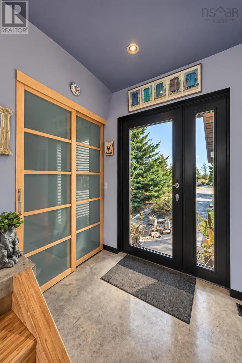 66 Beach Hill Road - 18