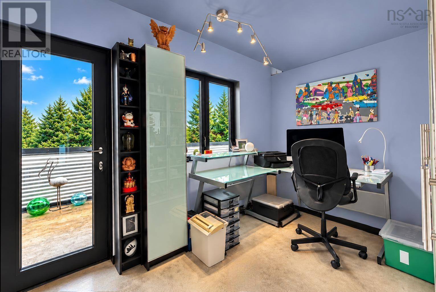 66 Beach Hill Road - 32