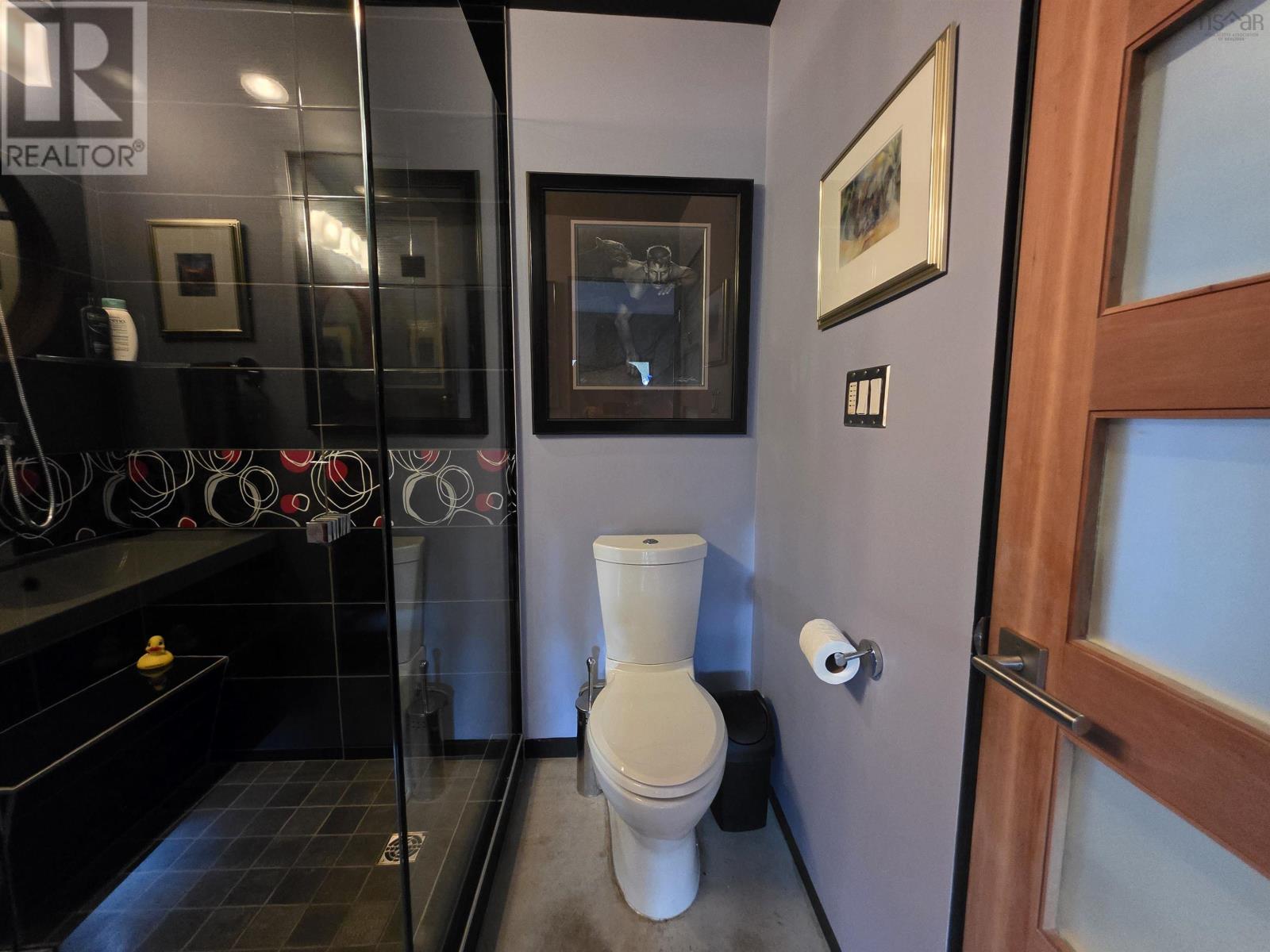 66 Beach Hill Road - 42