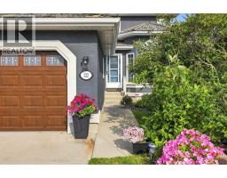 122 Sceptre Close NW - photo 4