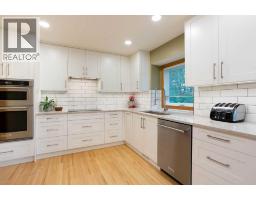Bedroom - 337 Sandringham Court Nw, Calgary, AB T3K3V6 Photo 9