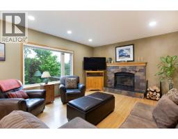 4pc Bathroom - 337 Sandringham Court Nw, Calgary, AB T3K3V6 Photo 16