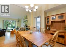 Primary Bedroom - 337 Sandringham Court Nw, Calgary, AB T3K3V6 Photo 8
