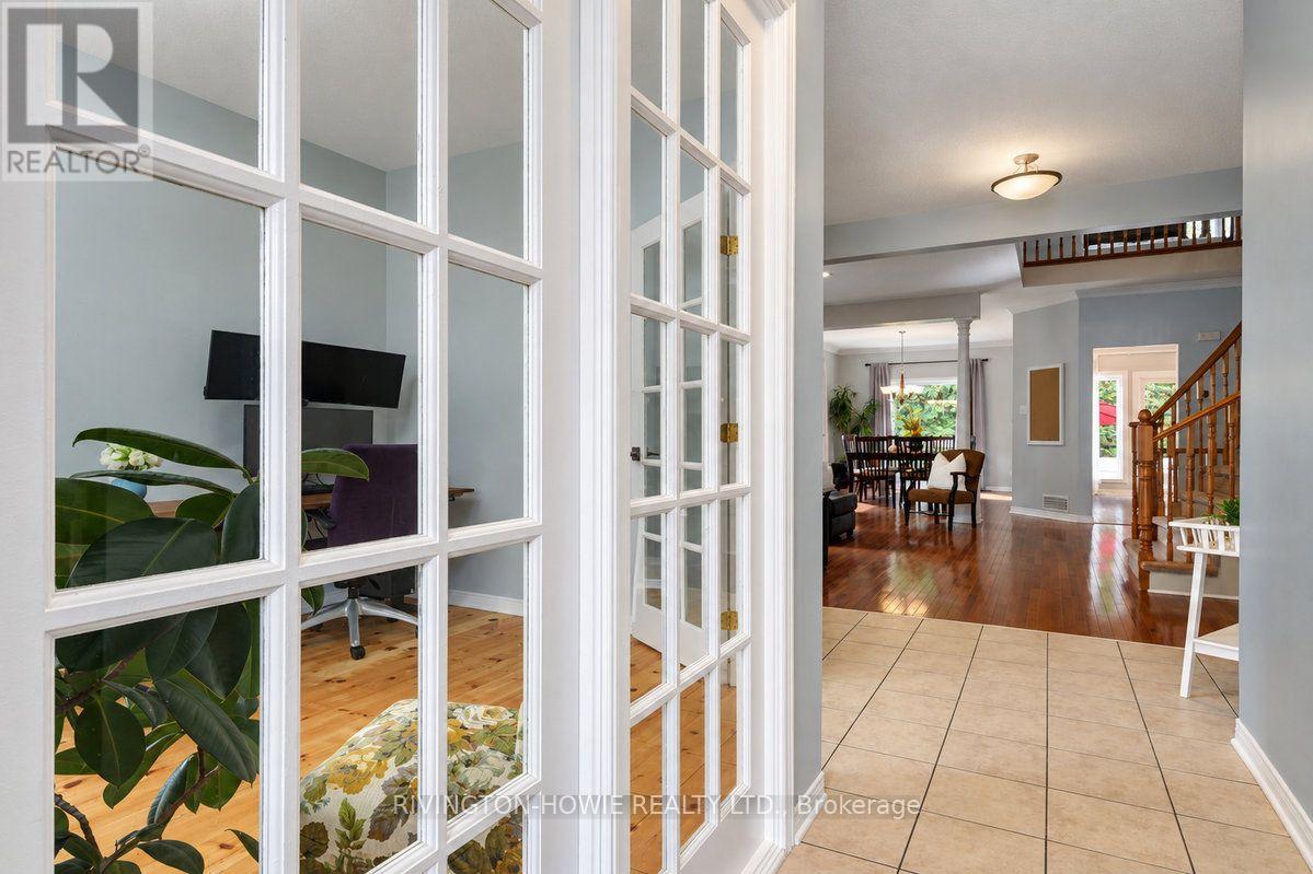 8 COLINDALE AVENUE, Ottawa — photo 4