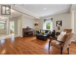 Dining room - 8 Colindale Avenue, Ottawa, ON K2J4V6 Photo 11