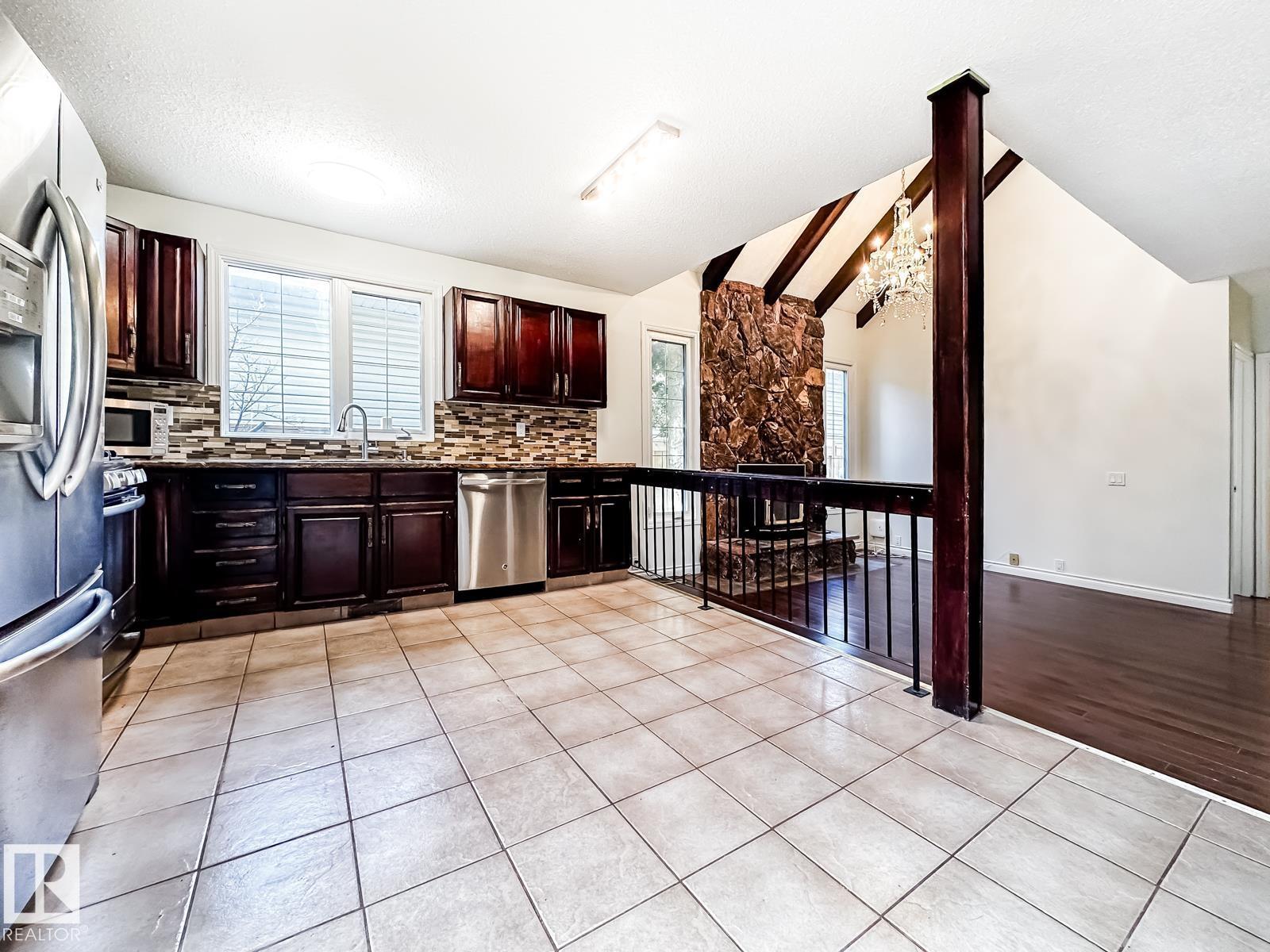 8504 173 ST NW - 16