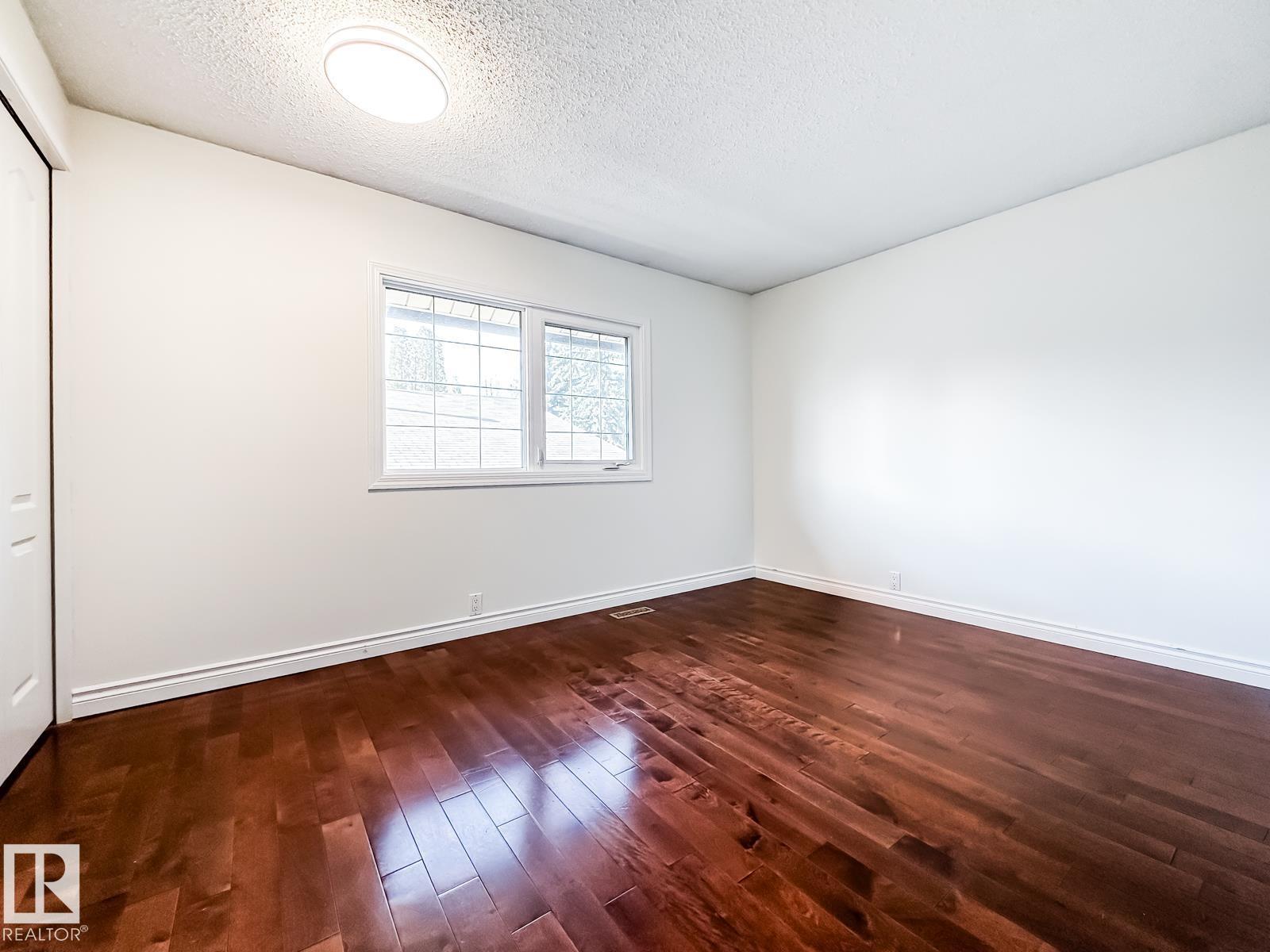 8504 173 ST NW - 28